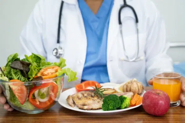 Dietician for Weight Loss in East Delhi